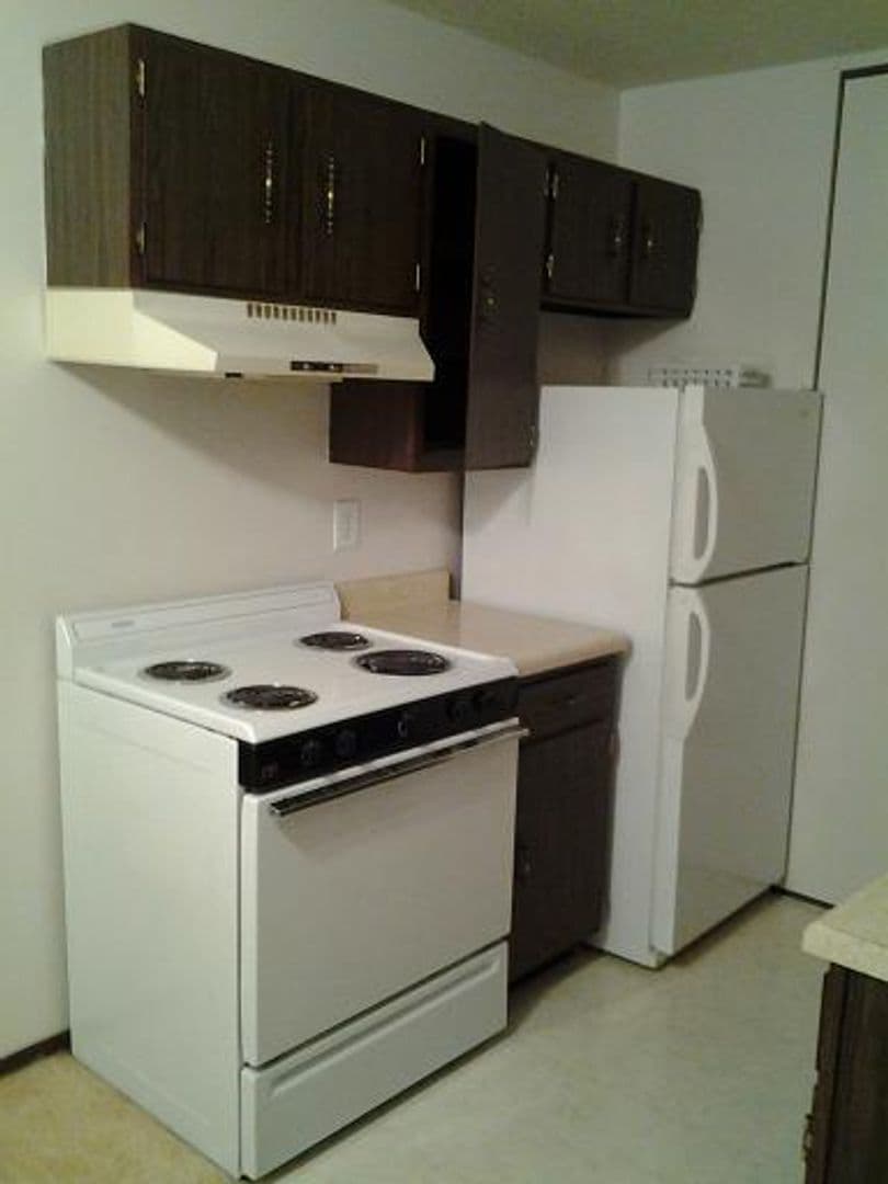 Mason City Apartment: 333 W. State Street