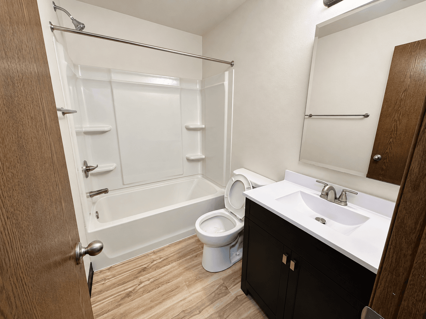 Sioux Falls Apartment: 500 S Kiwanis Ave