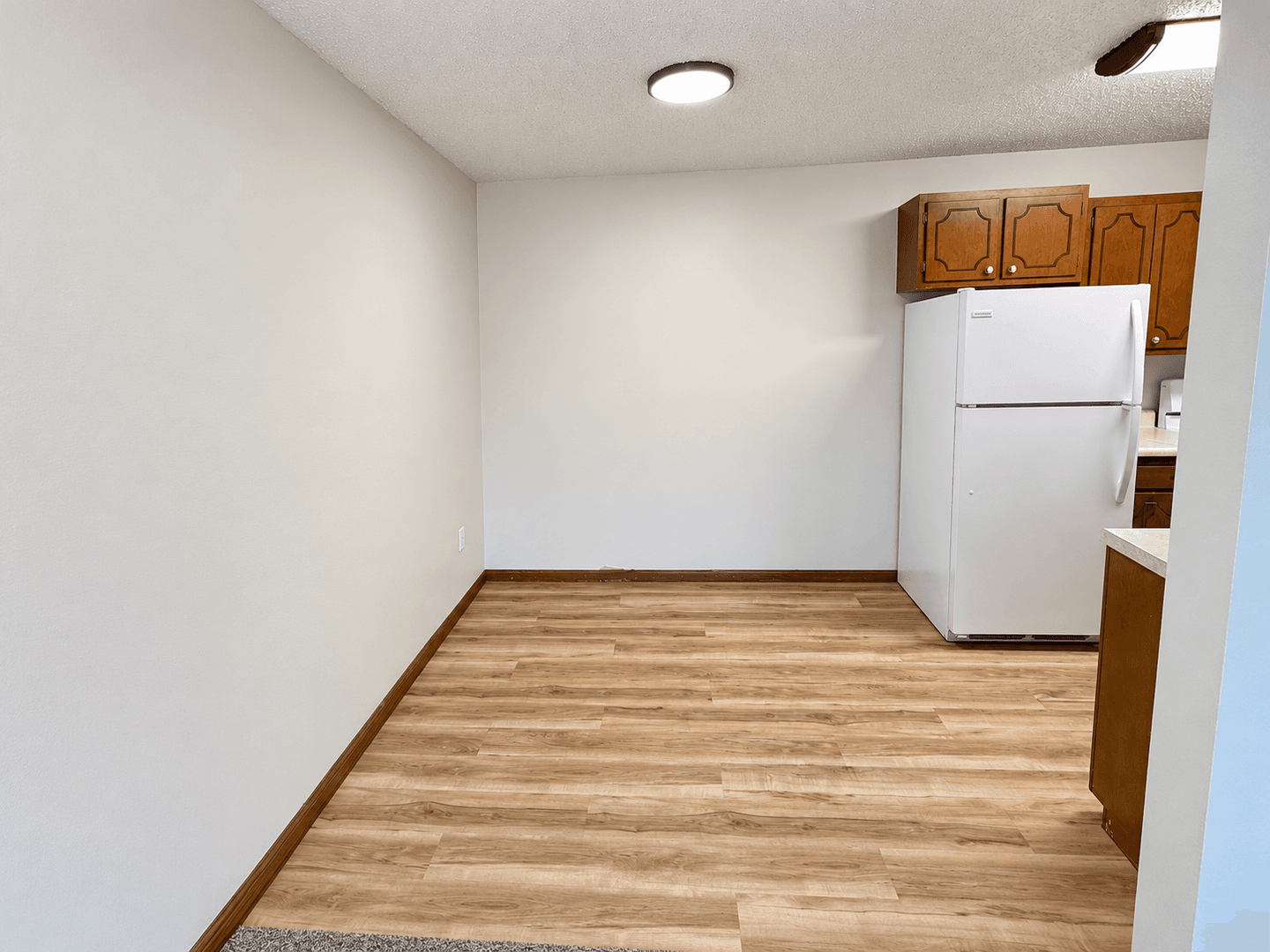 Sioux Falls Apartment: 500 S Kiwanis Ave