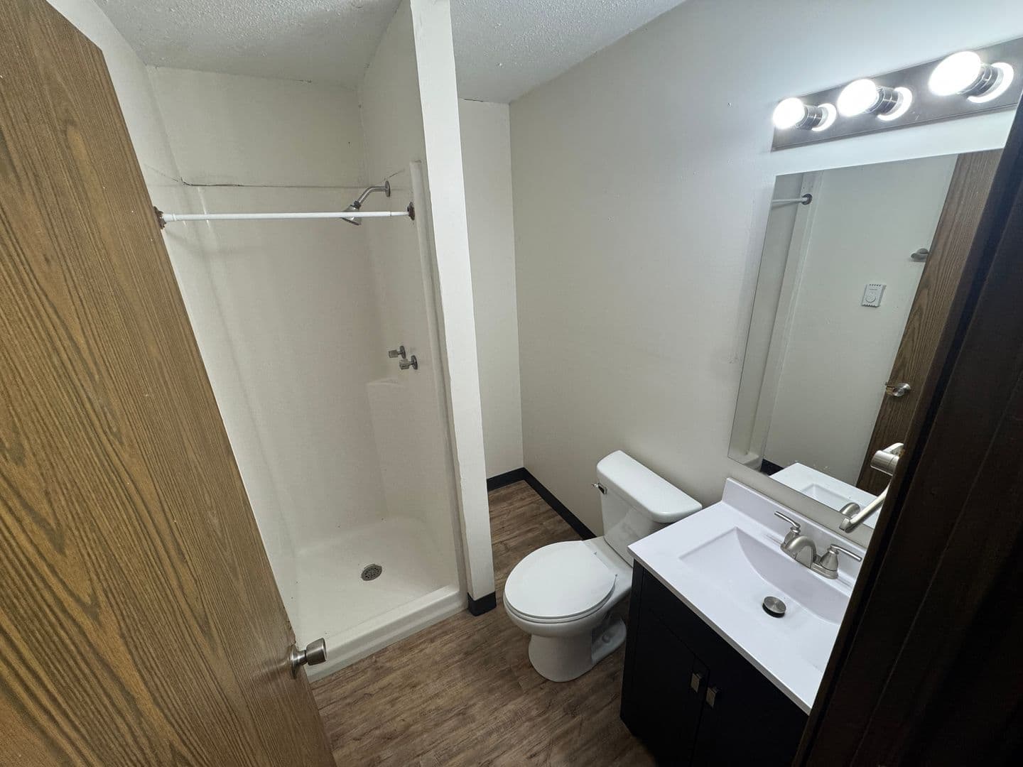 Sheldon Apartment: 405 Pine Street