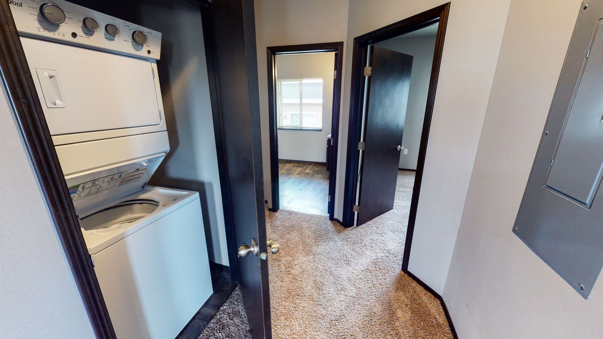 Orange City Apartment: 701 15th Street SE