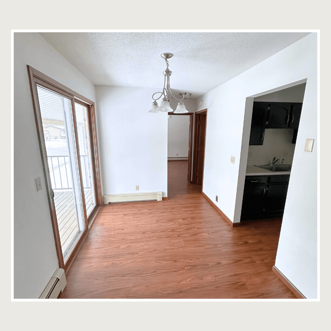 Iowa Falls Apartment: 2119 Floyd Ave