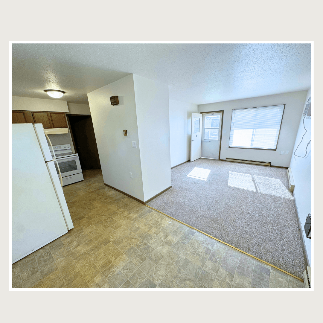 Onslow Apartment: 105 1st Street