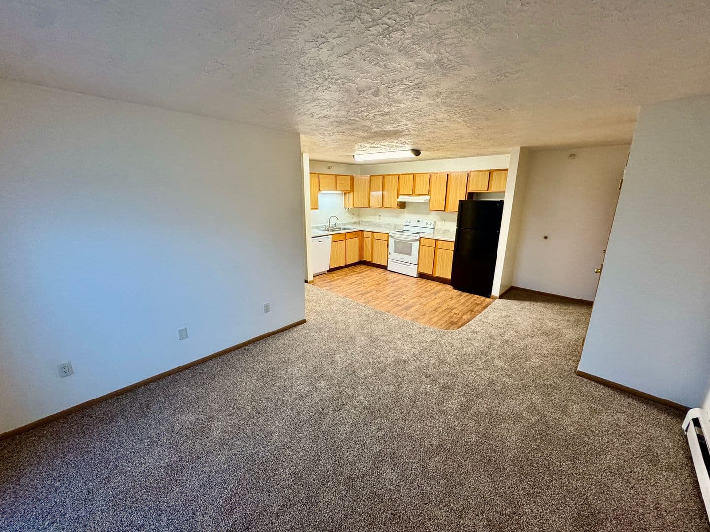 Storm Lake Apartment: 1405 Seneca Street