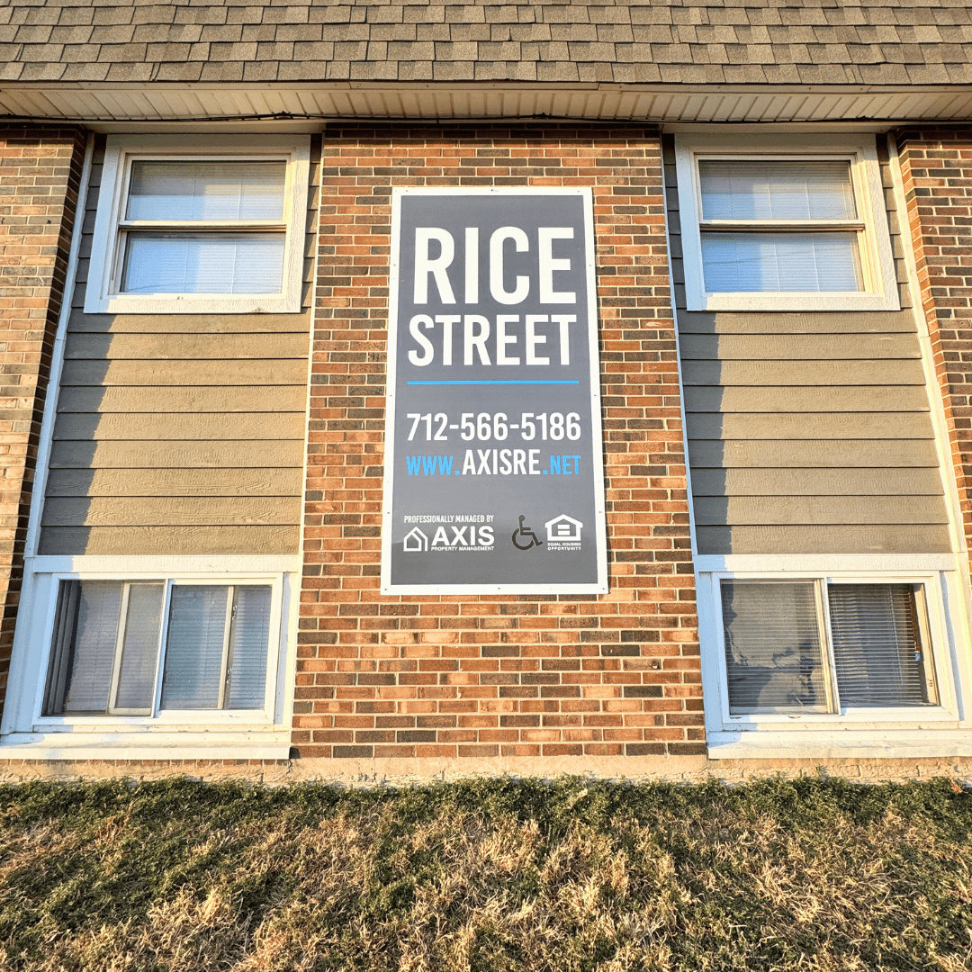 Sioux Falls Apartment: 1508 E Rice Street