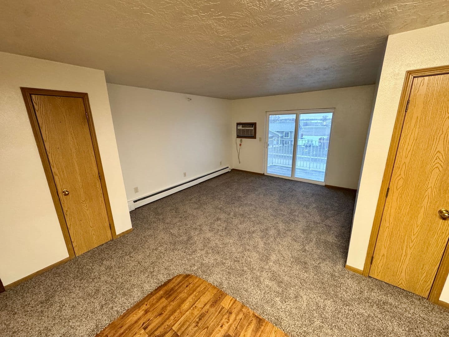 Storm Lake Apartment: 1405 Seneca Street