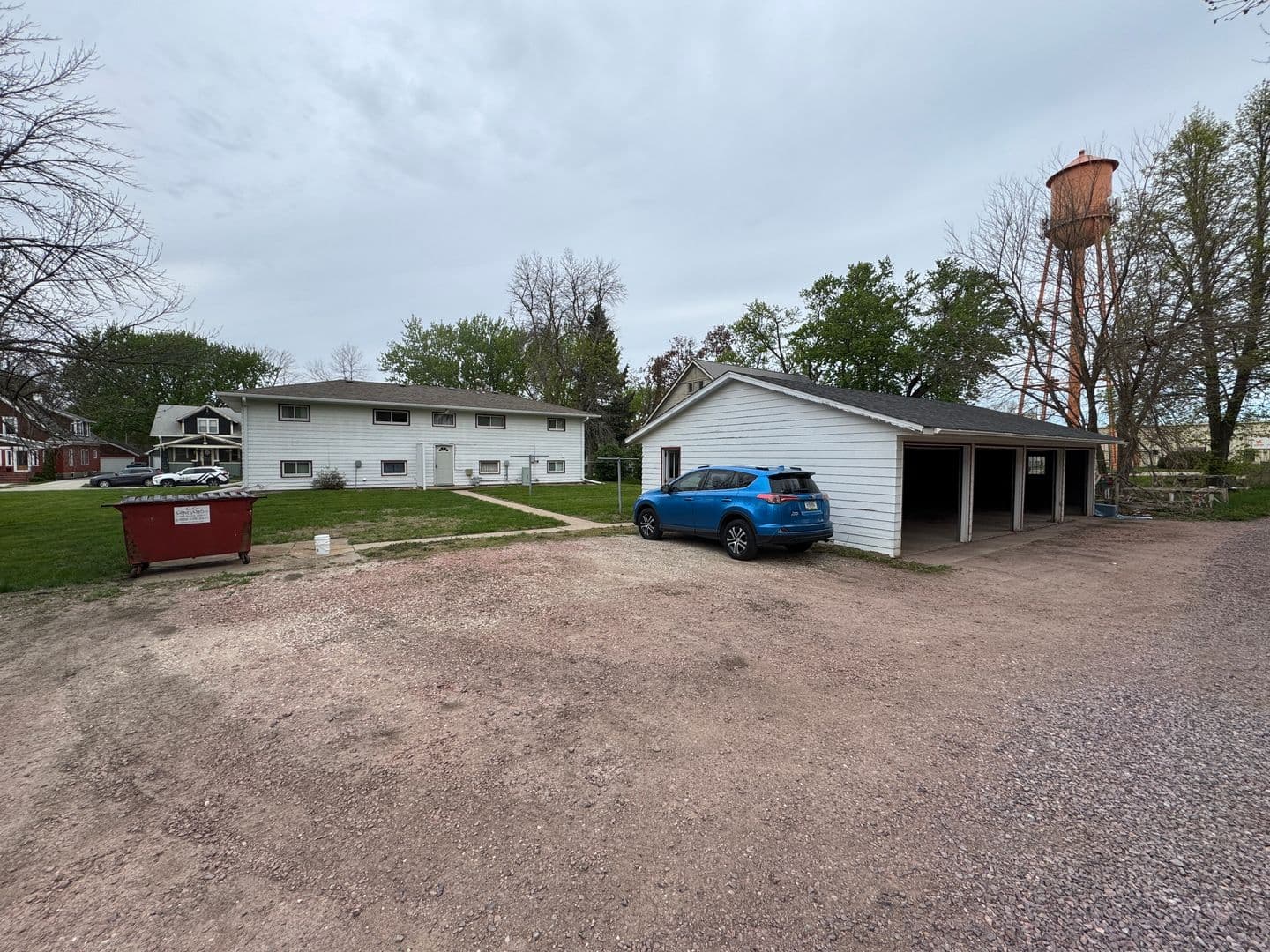 Orange City Apartment: 317 Delaware Avenue SW