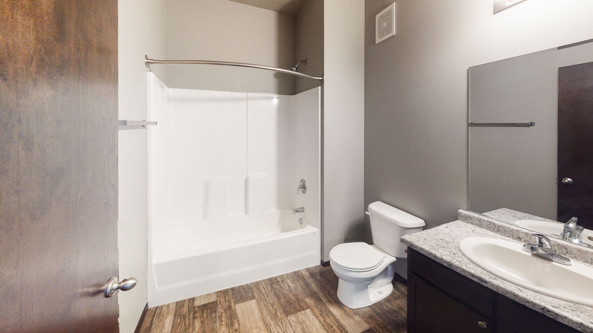 Orange City Apartment: 701 15th Street SE