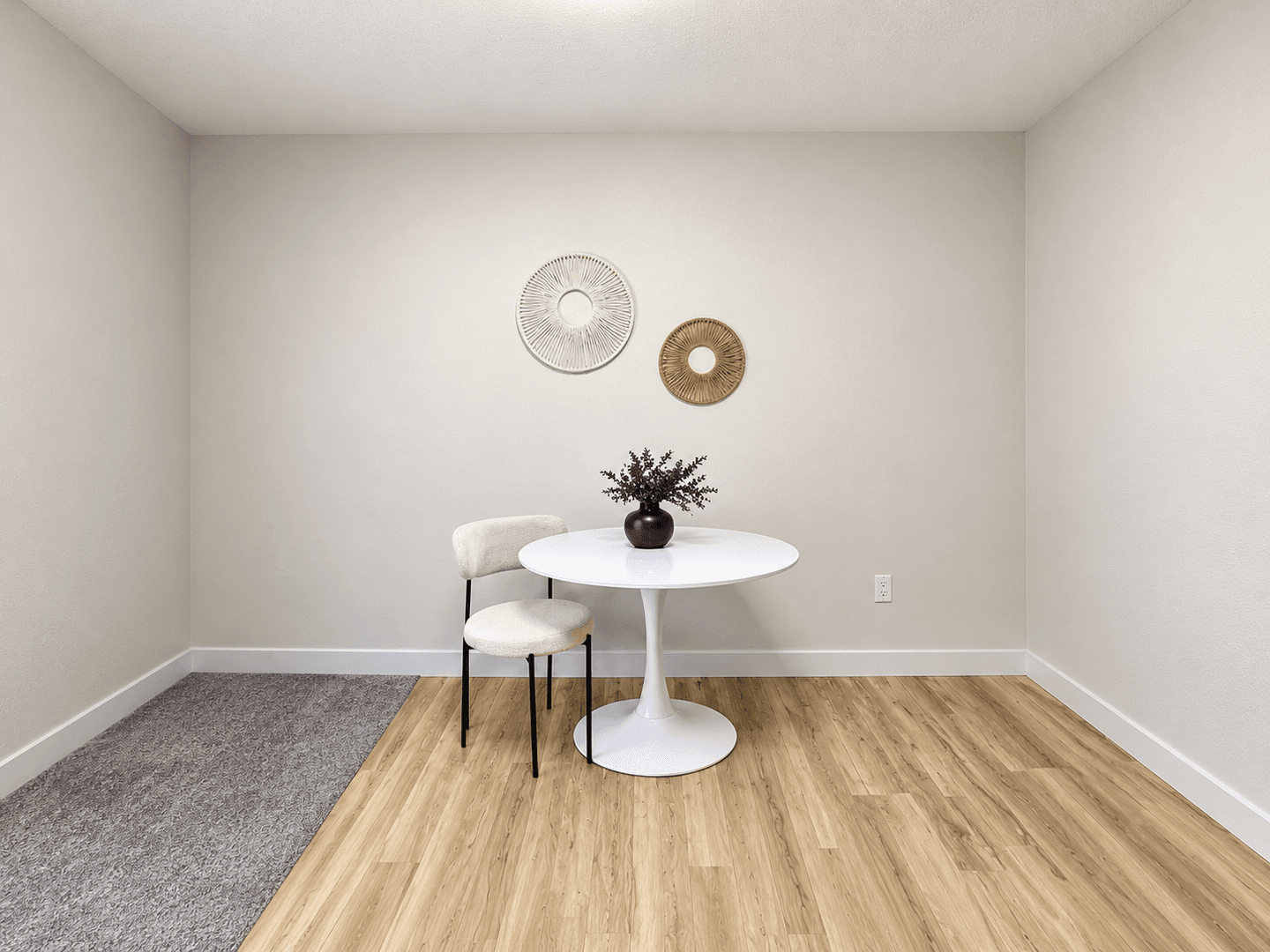 Sioux Falls Apartment: 500 S Kiwanis Ave