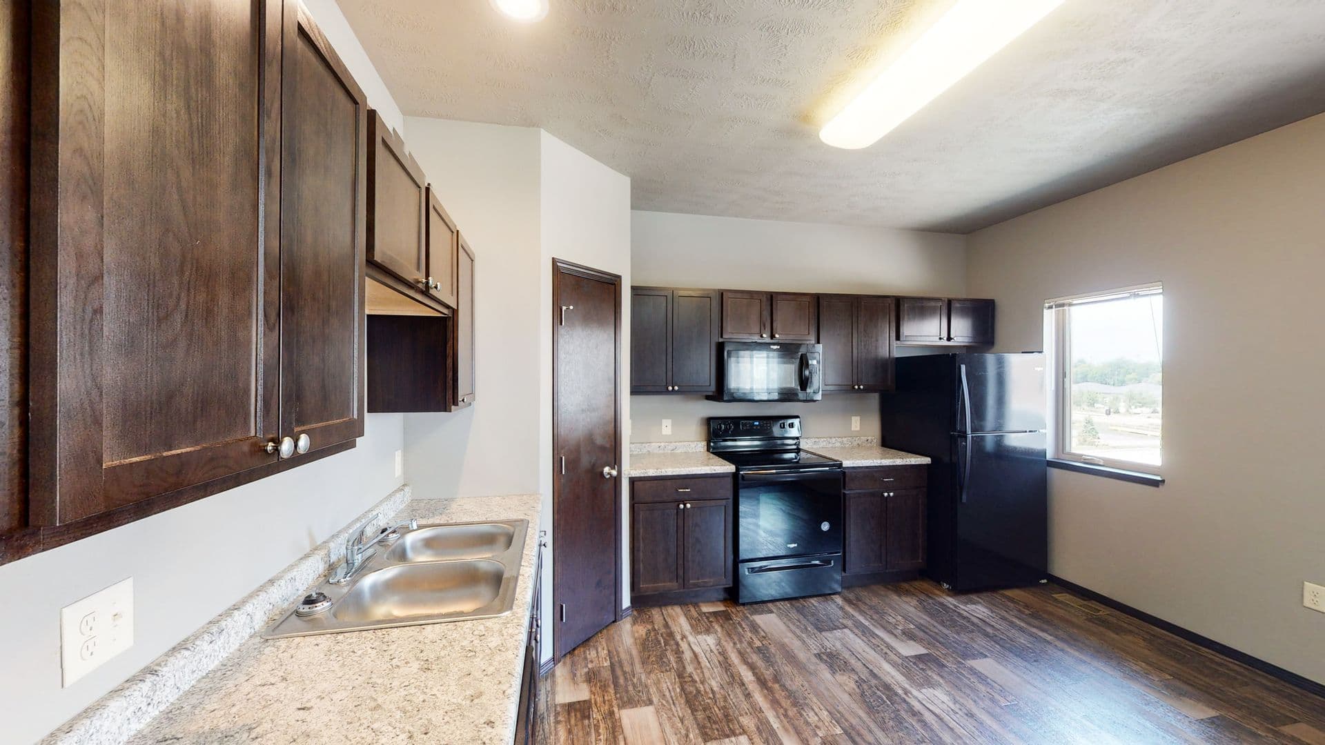 Orange City Apartment: 701 15th Street SE