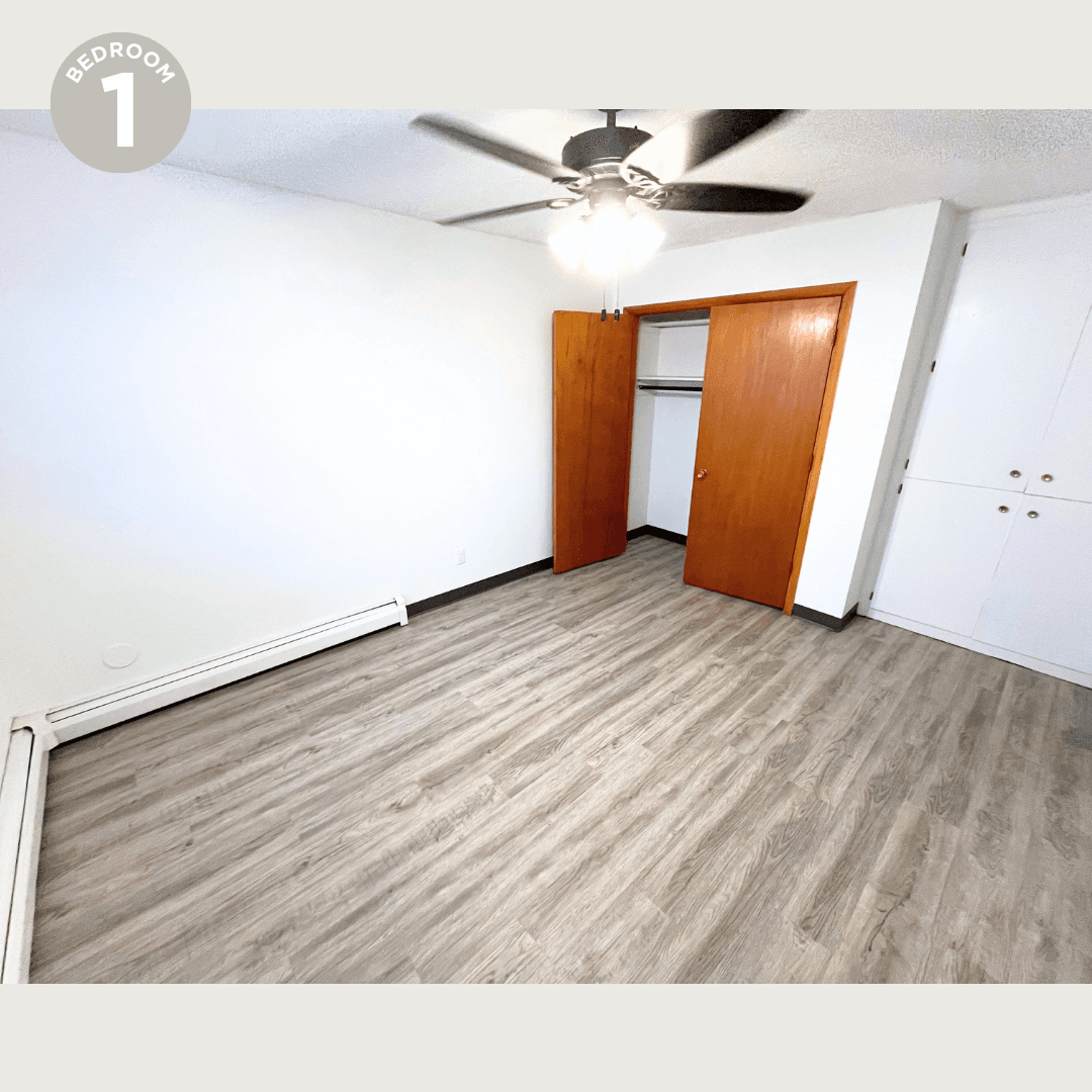 Charles City Apartment: 807/811 11th Street