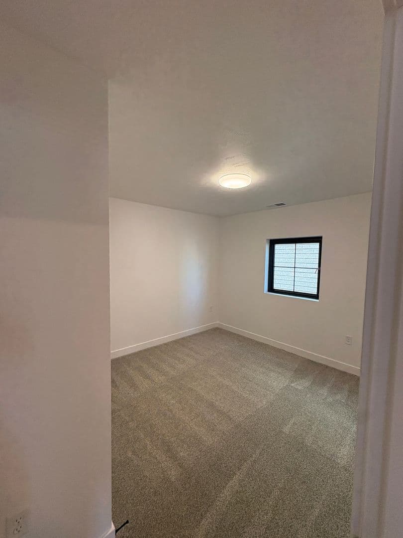 Worthington Apartment: 1604/1608/1612/1616/1620 Darling Drive