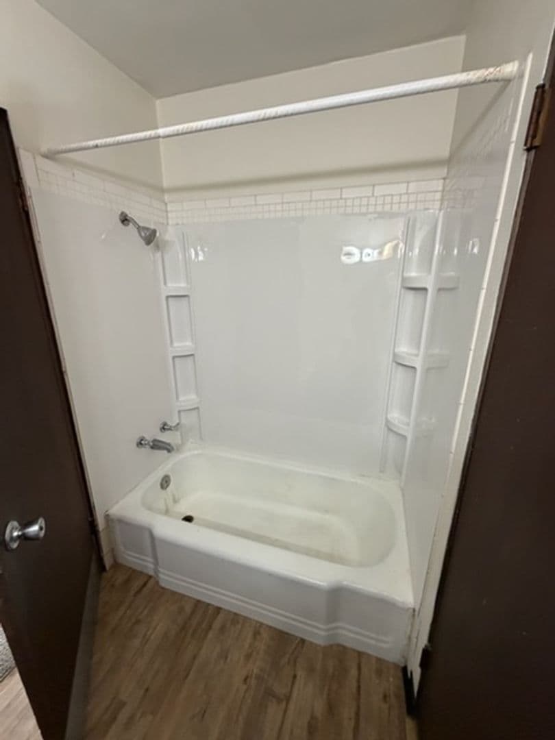 Mason City Apartment: 216-220 3rd Street NE
