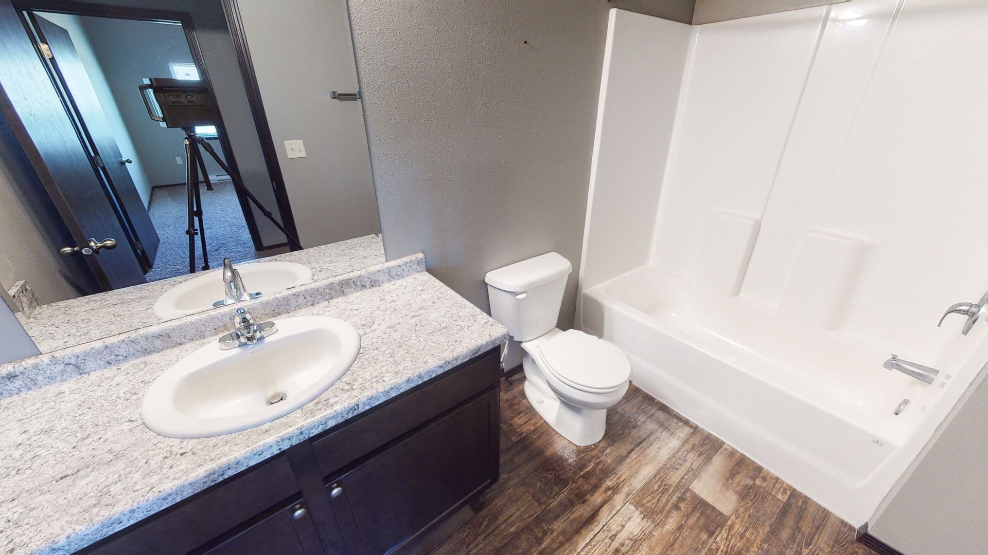 Orange City Apartment: 701 15th Street SE