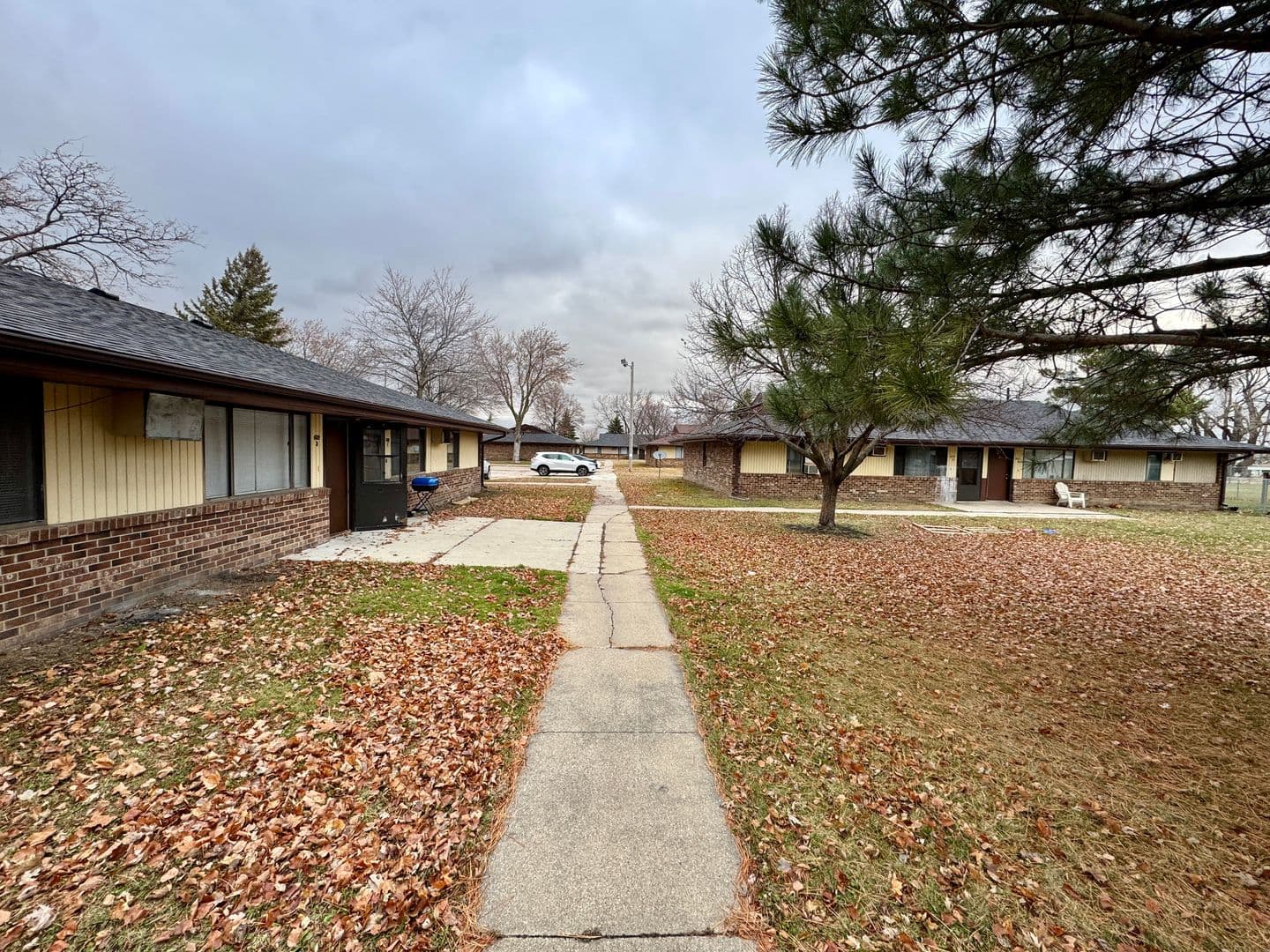 Storm Lake Apartment: 601 W 9th Street