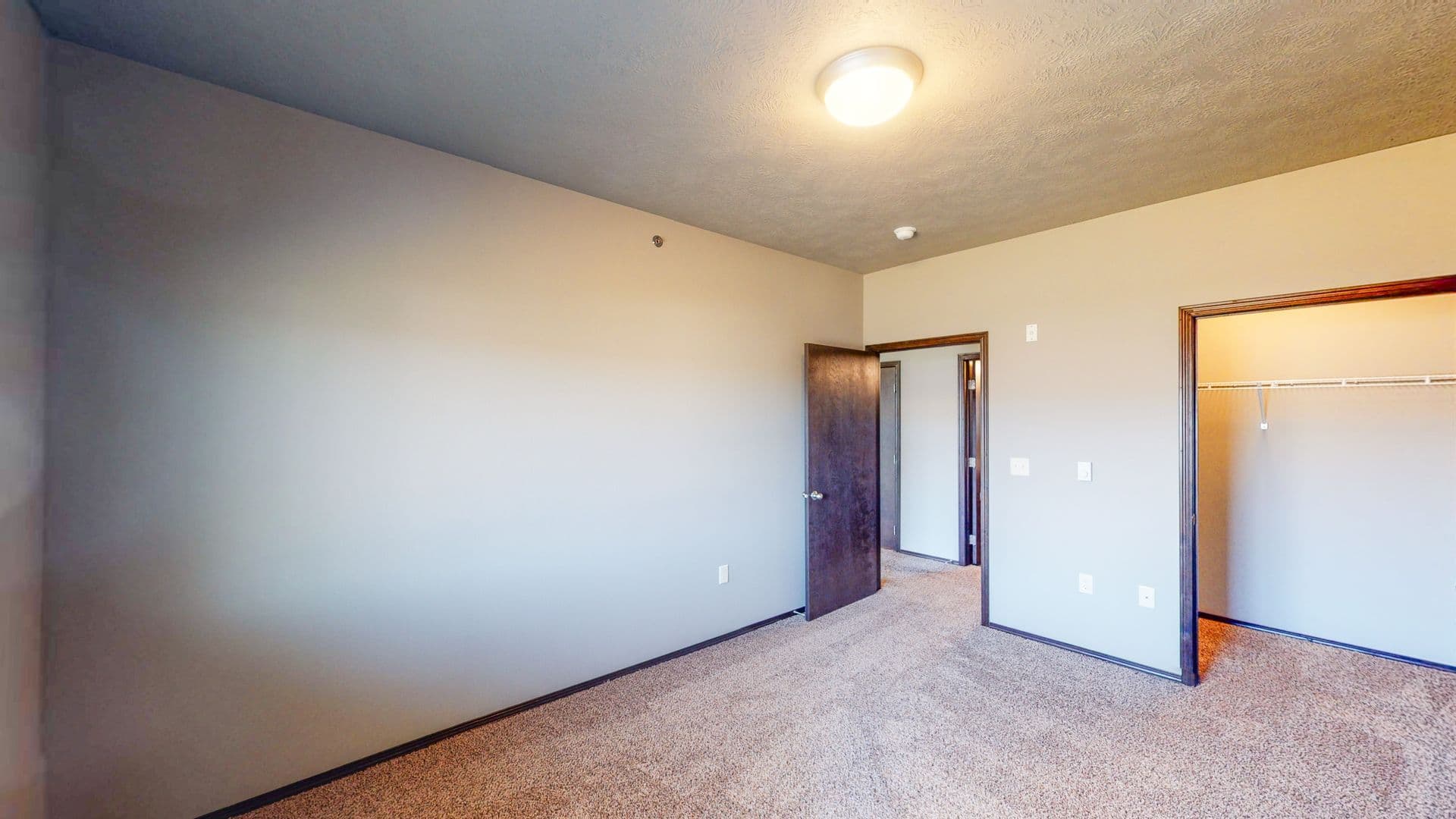 Orange City Apartment: 701 15th Street SE