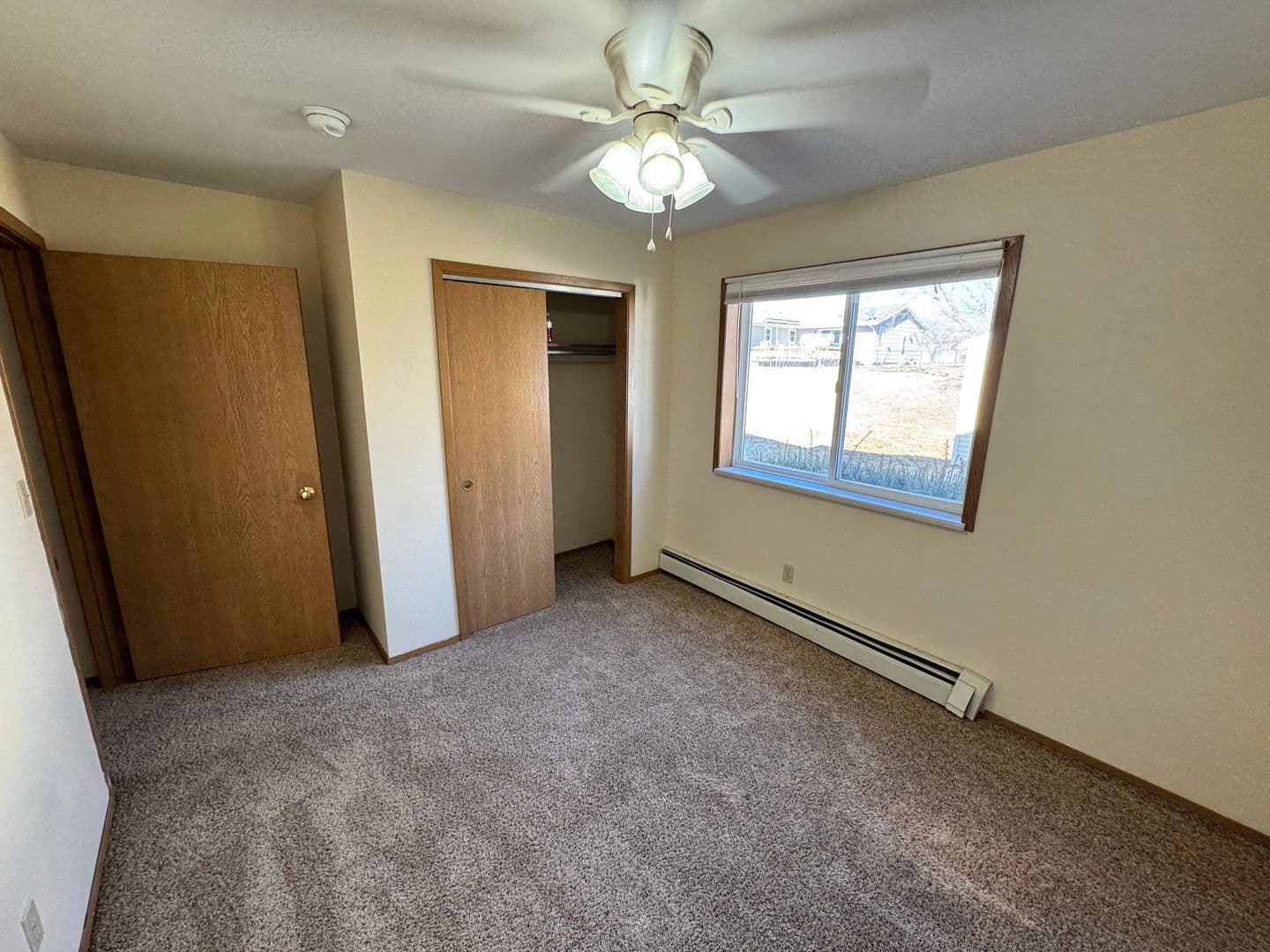 Boone Apartment: 115 1st Street