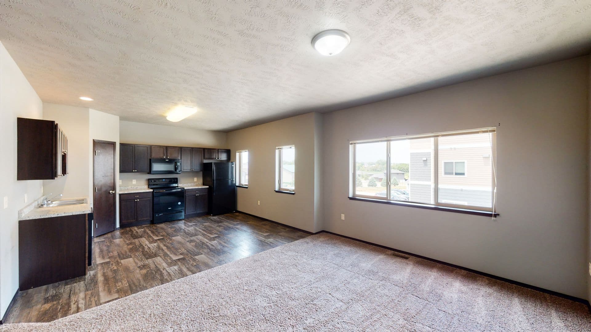 Orange City Apartment: 701 15th Street SE