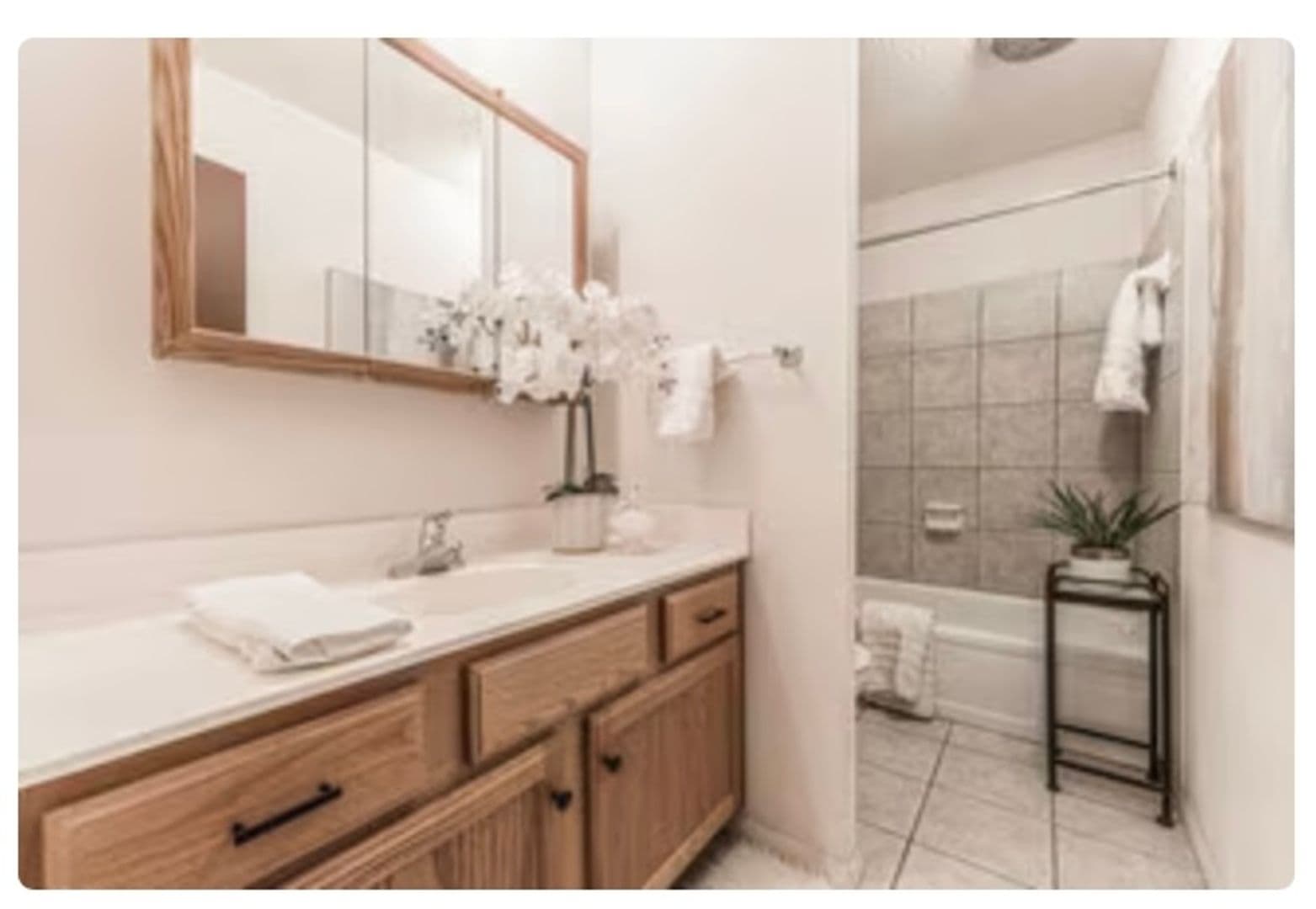 Rogers Apartment: 1918 9th St.