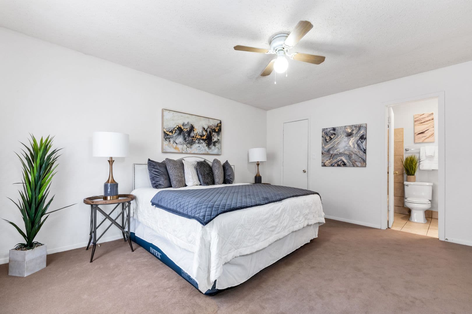 Rogers Apartment: 1918 9th St.