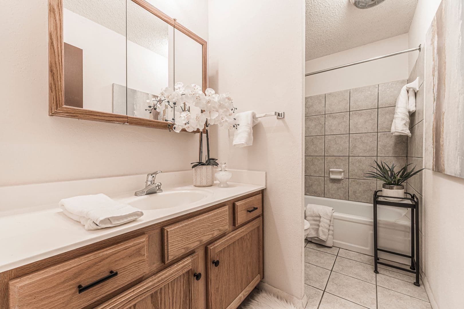 Rogers Apartment: 1918 9th St.
