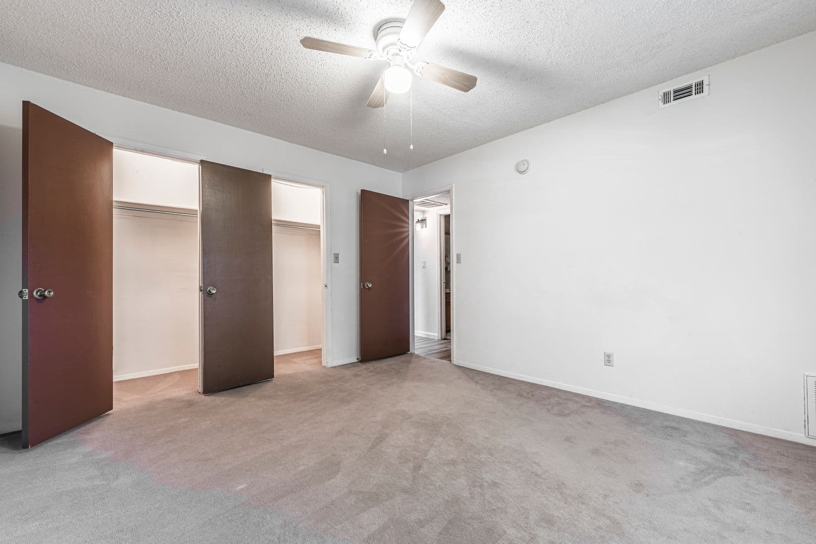 Rogers Apartment: 1918 9th St.