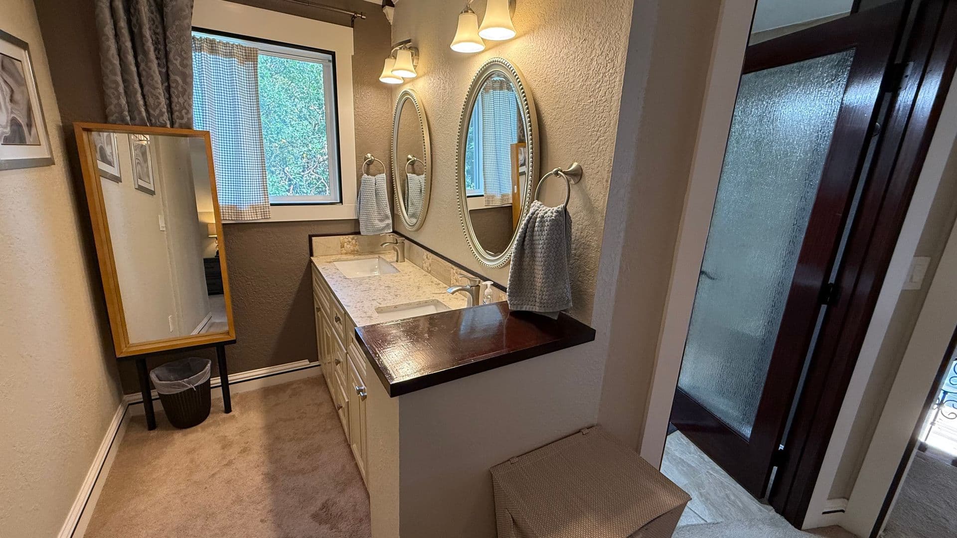 Napa House: 126 Ridgecrest Dr