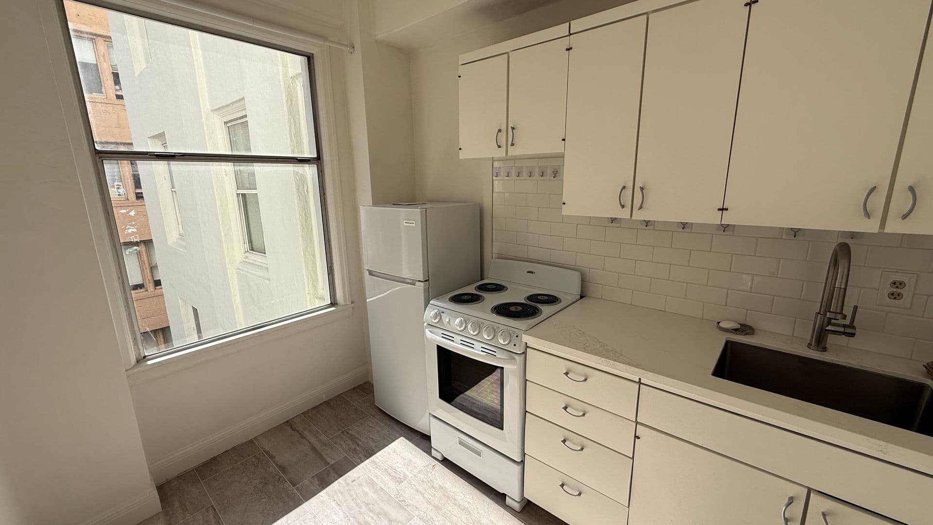 San Francisco Condo: 631 O'Farrell St., Apt 510