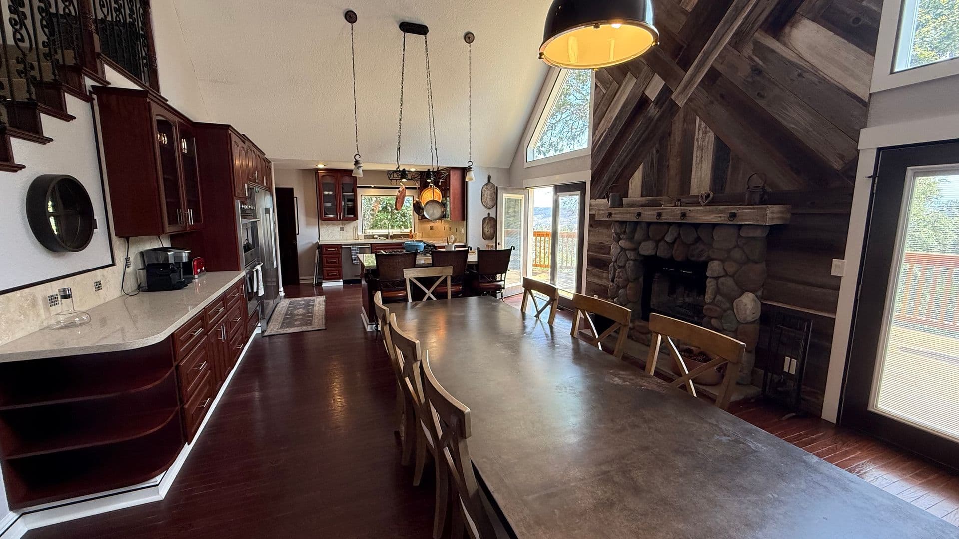 Napa House: 126 Ridgecrest Dr