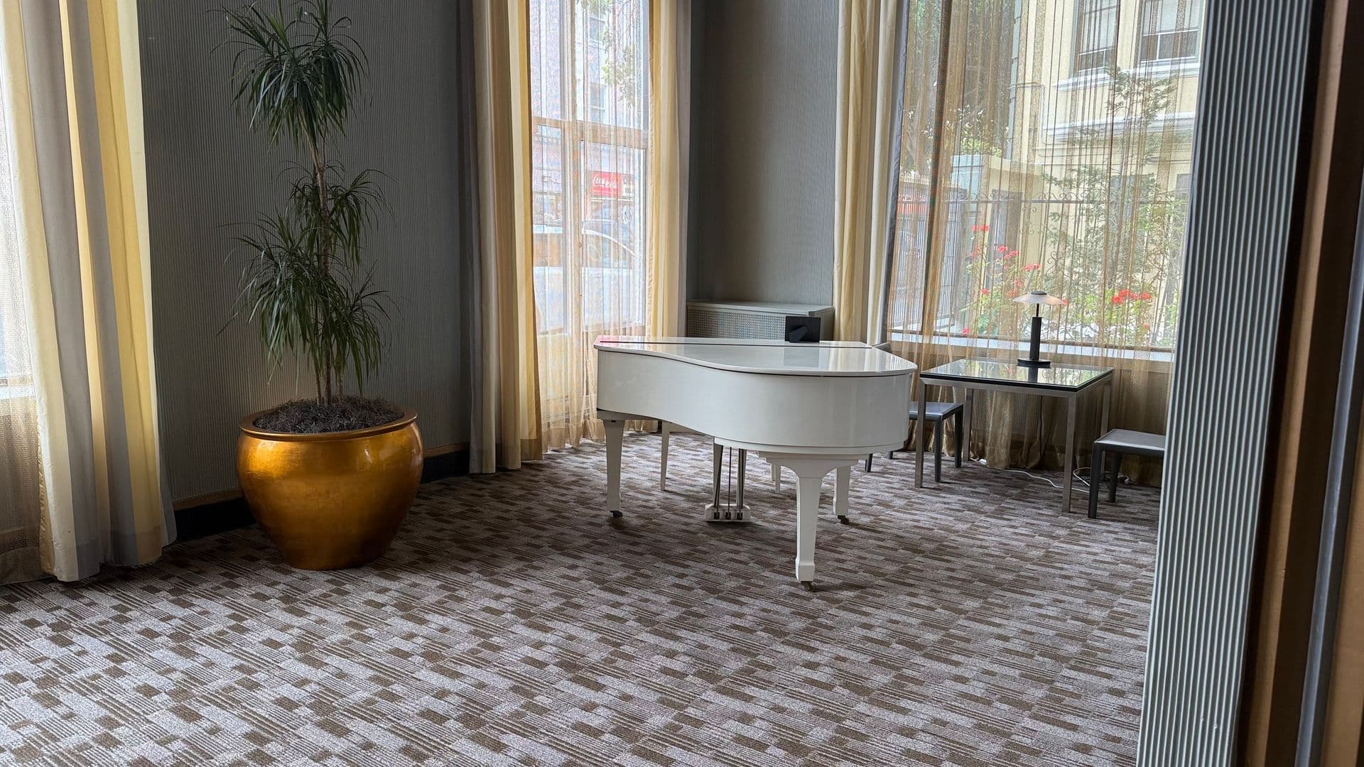 San Francisco Condo: 631 O'Farrell St., Apt 510