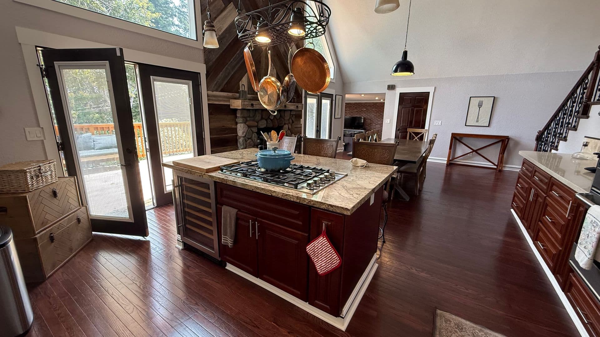 Napa House: 126 Ridgecrest Dr