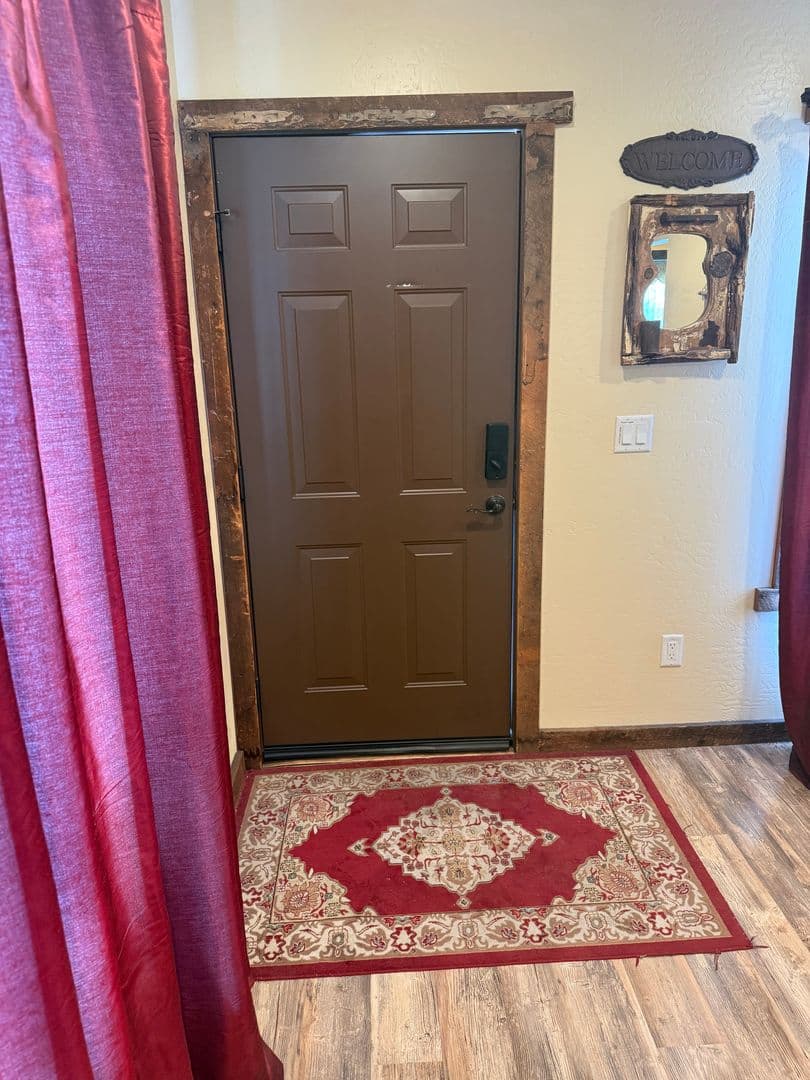 Prescott Apartment: 226 S. Montezuma St.