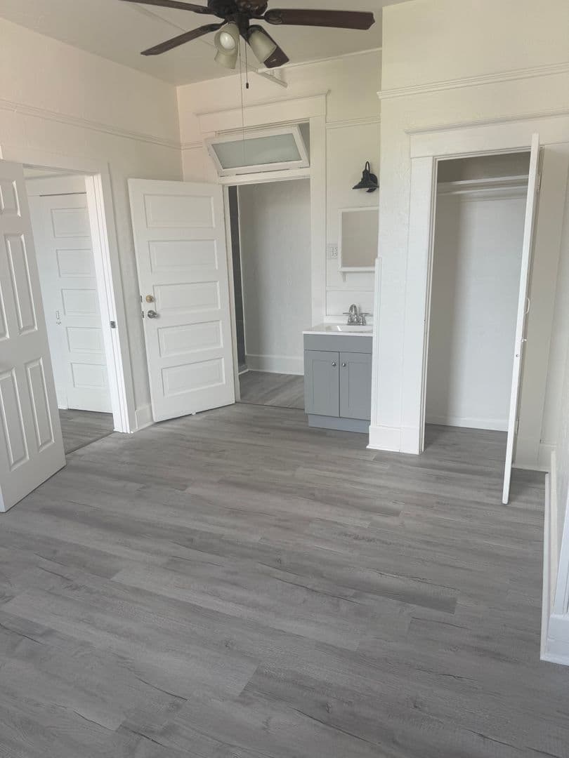 Prescott Apartment: 123-135 N Cortez St