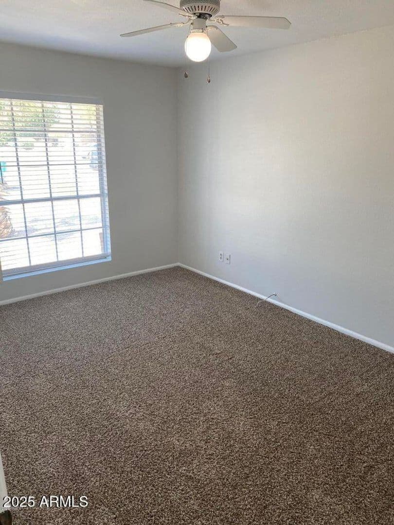 Glendale House: 18239 N 38th Dr