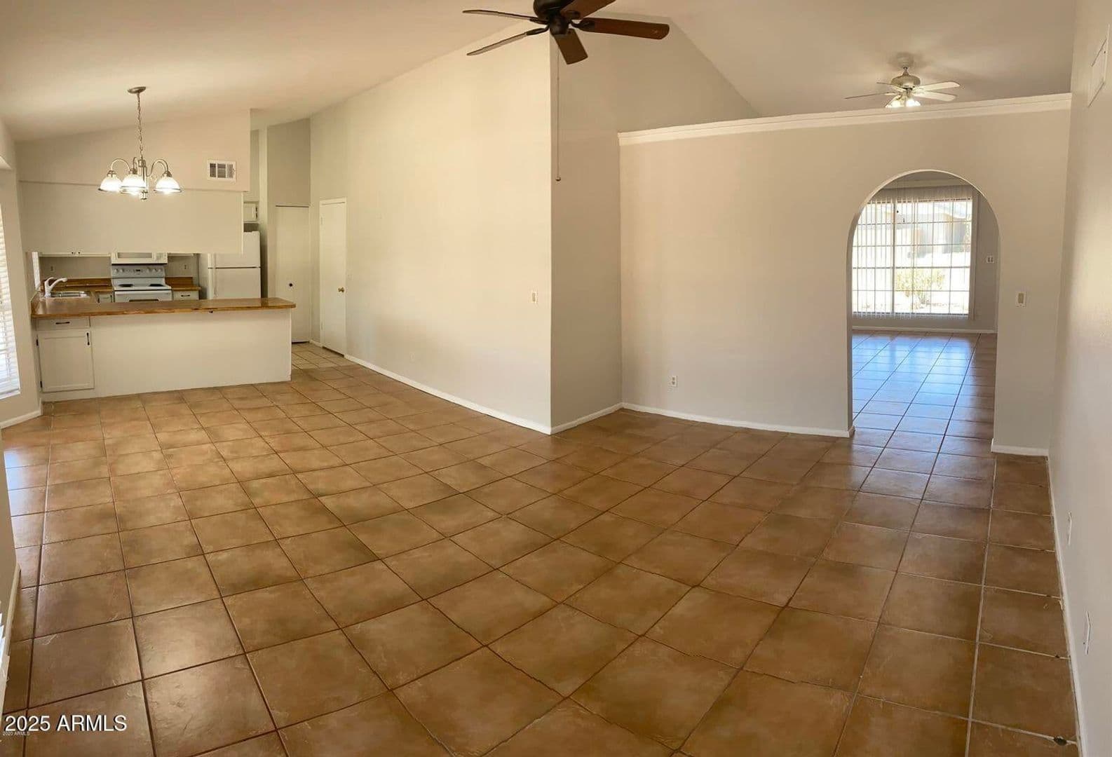 Glendale House: 18239 N 38th Dr