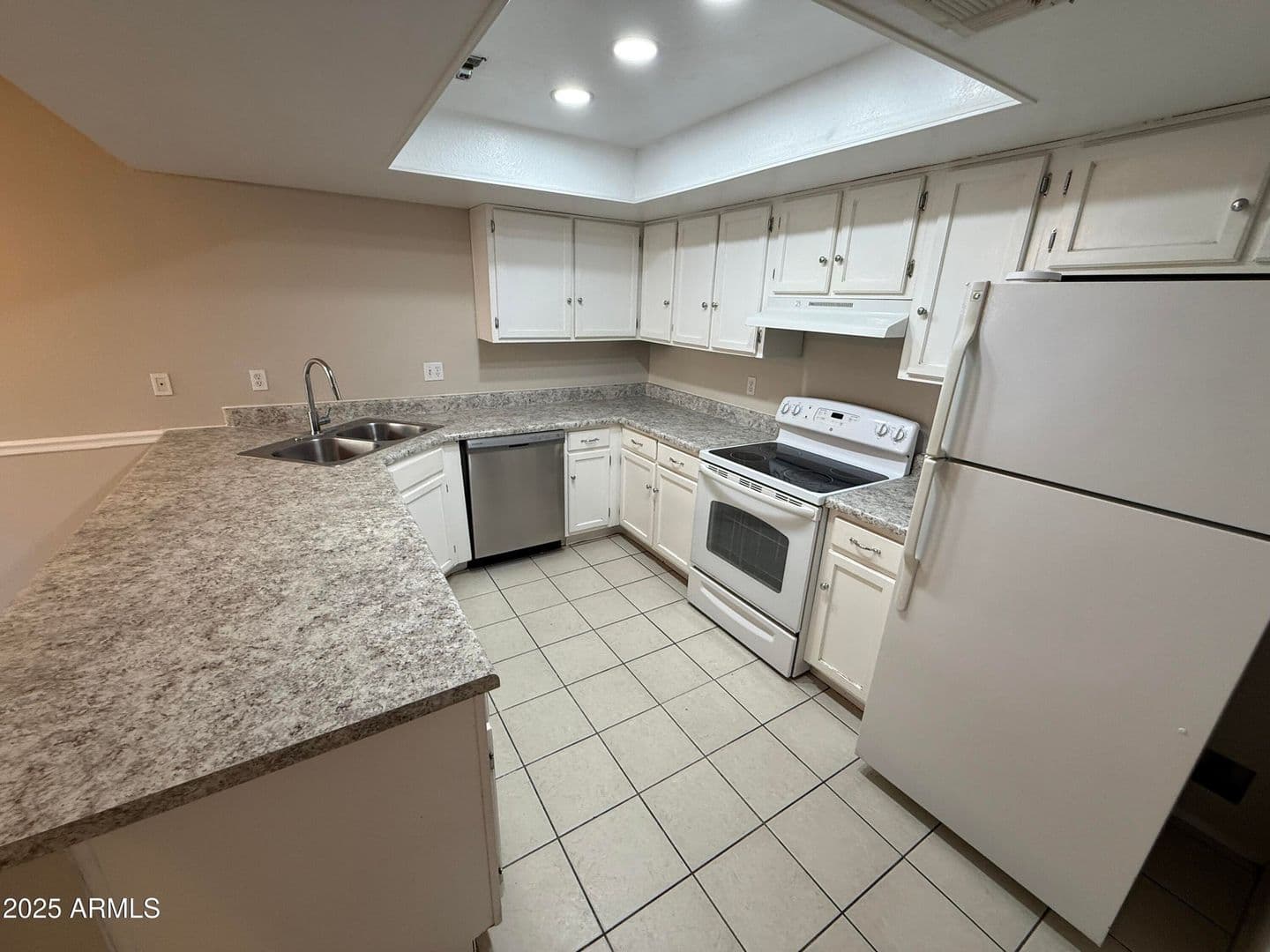 Phoenix House: 4545 N 67th Ave Unit 1433