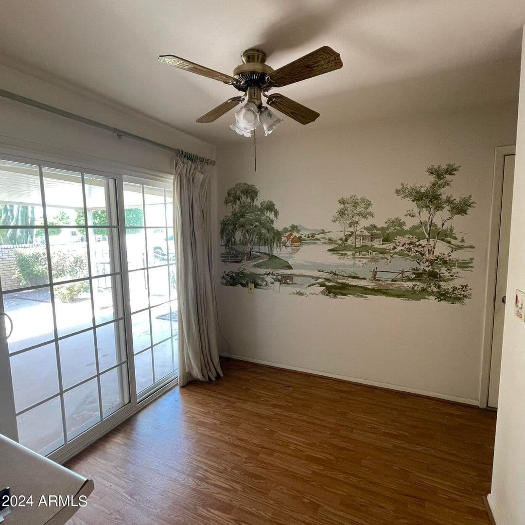 Sun City Apartment: 10524 W Saratoga Cir