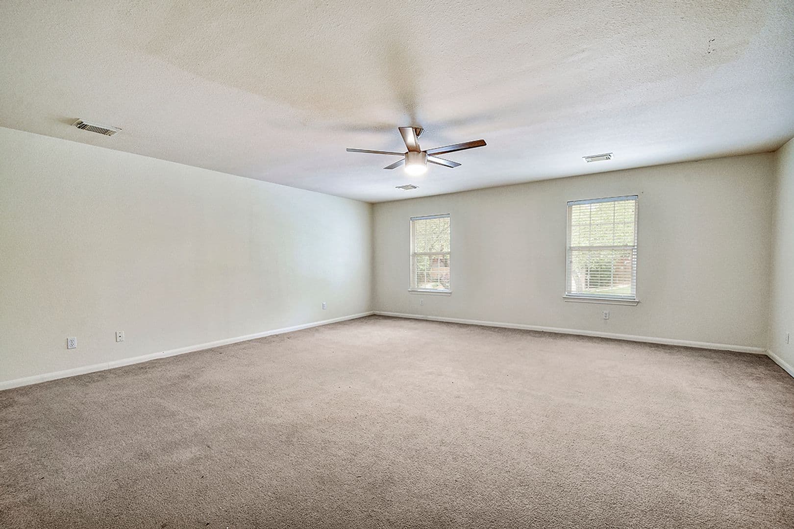 San Antonio House: 25210 Battle Lk