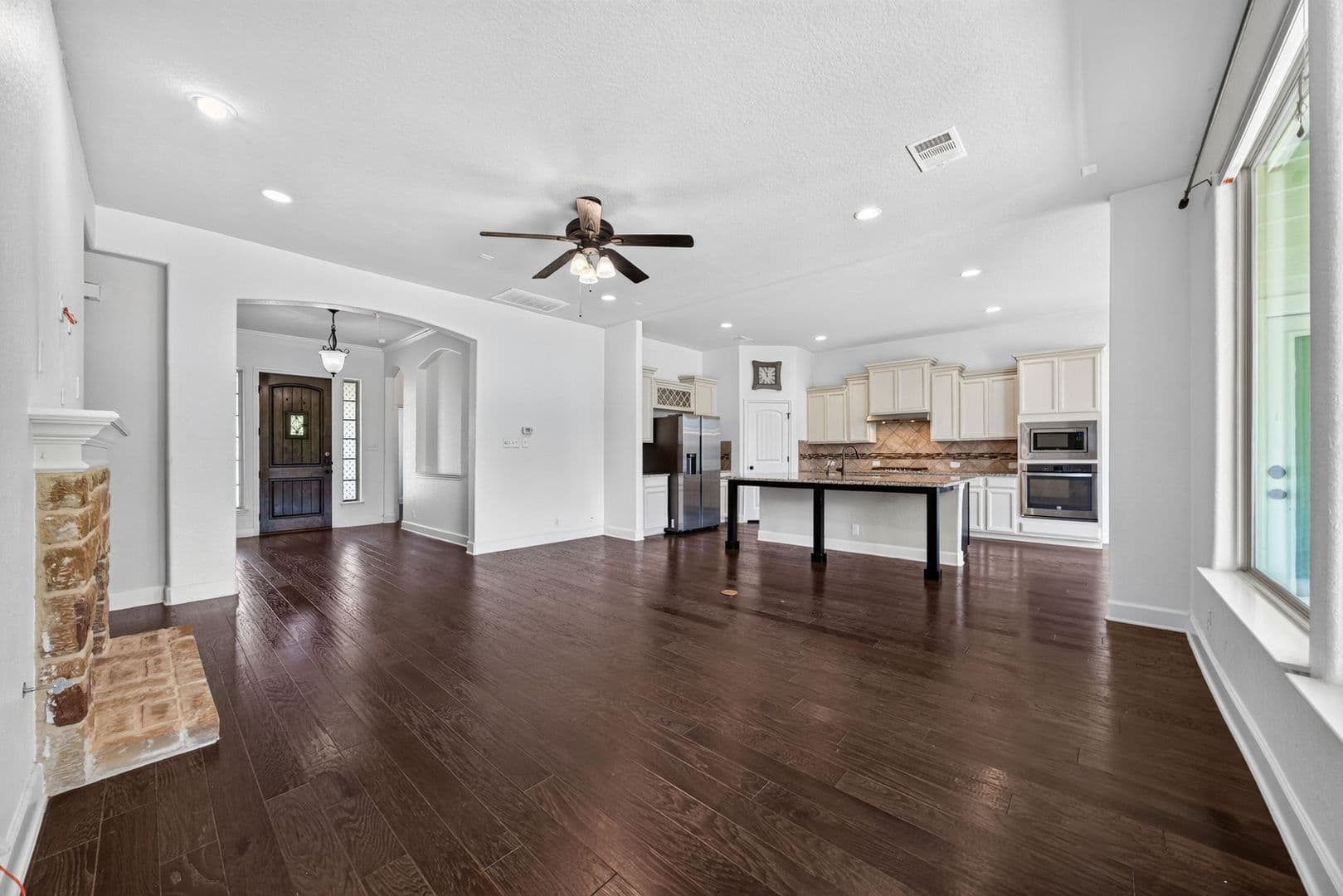 Boerne House: 219 Woods of Boerne Blvd