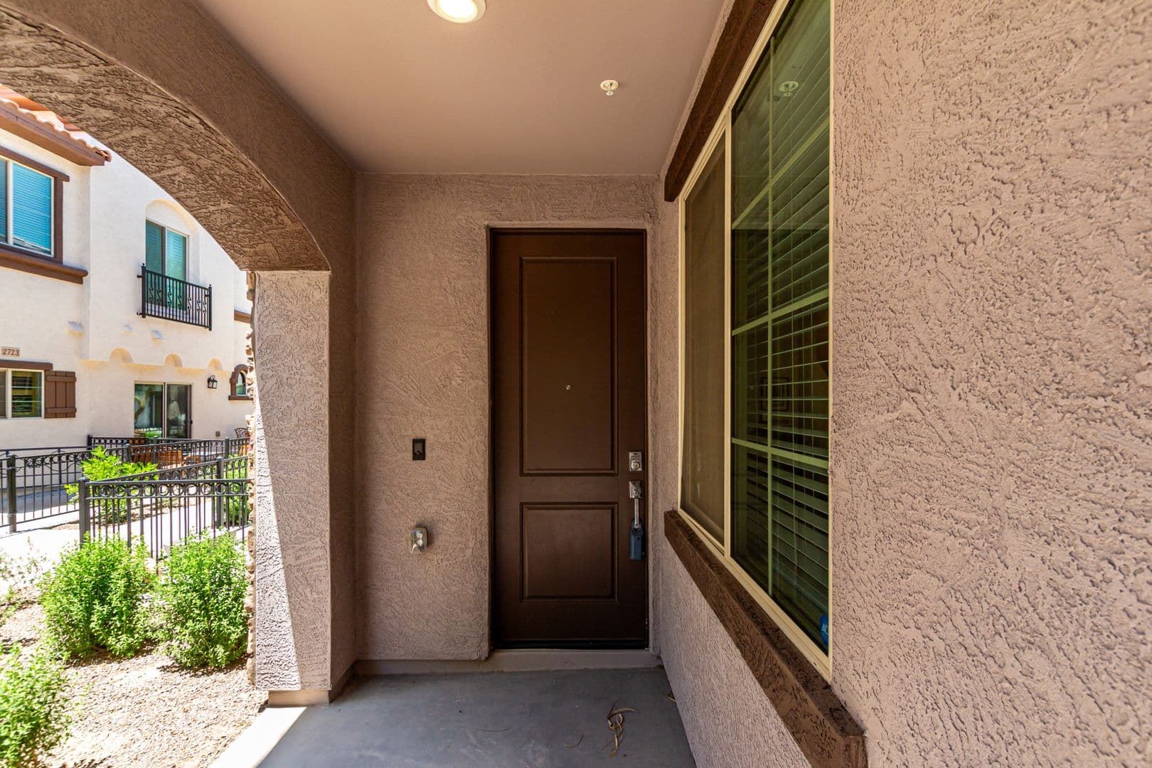 Gilbert Apartment: 2720 S Decatur Dr