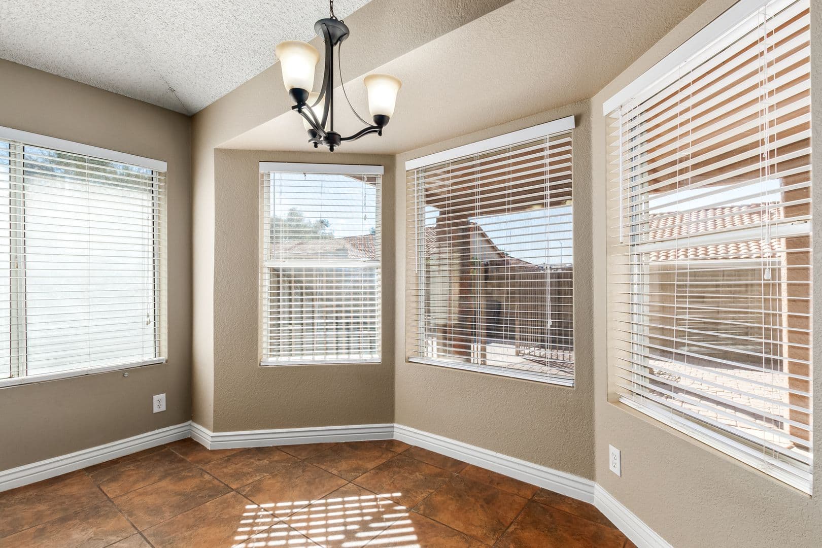 Mesa House: 6601 E Presidio St