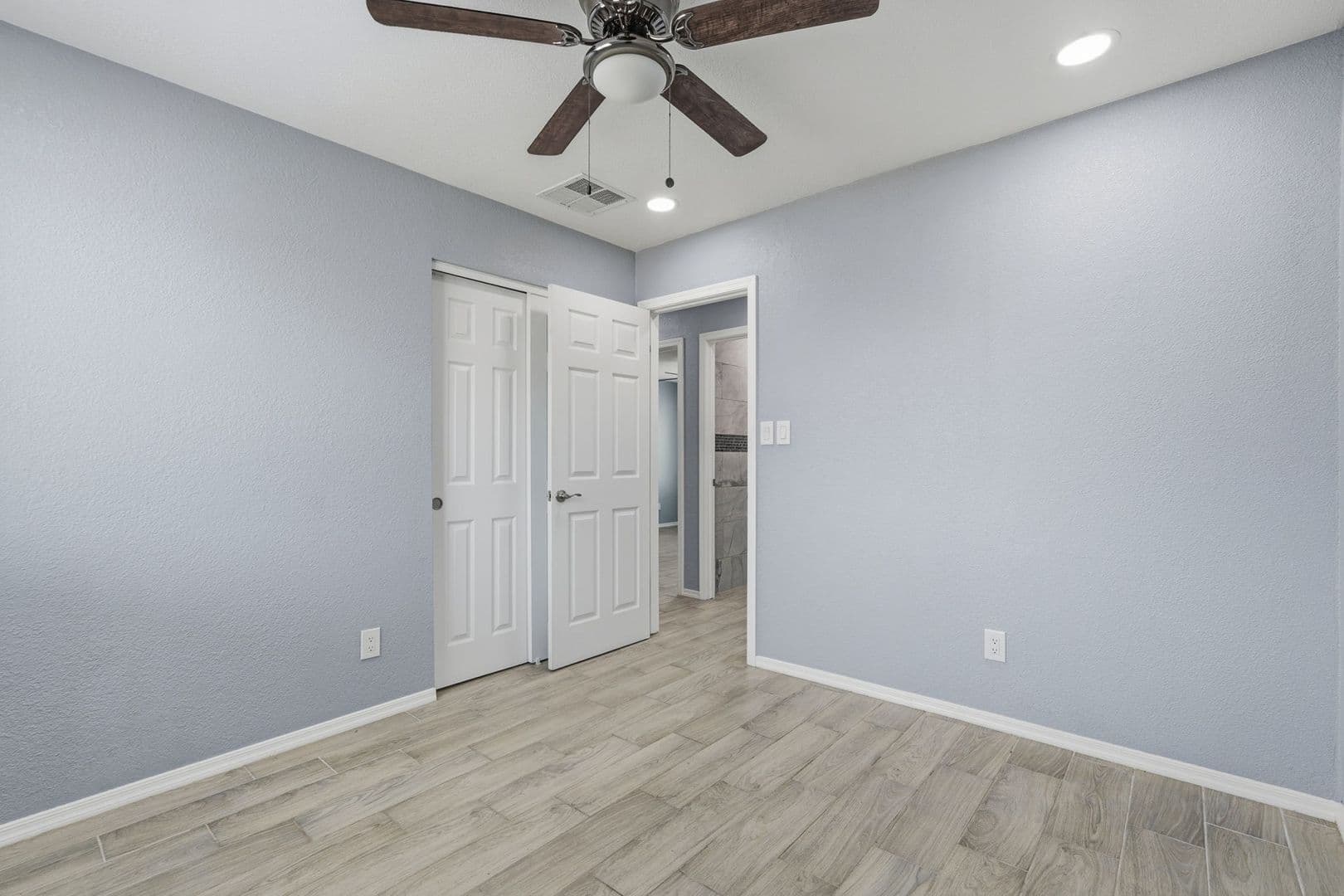 Phoenix House: 2934 N 79th Ln