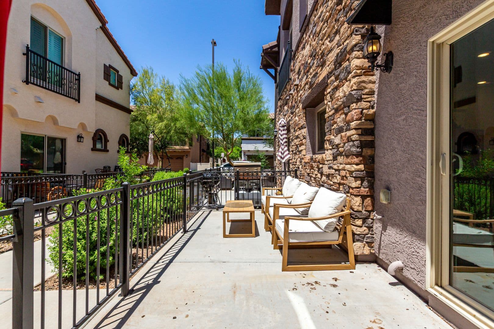 Gilbert Apartment: 2720 S Decatur Dr