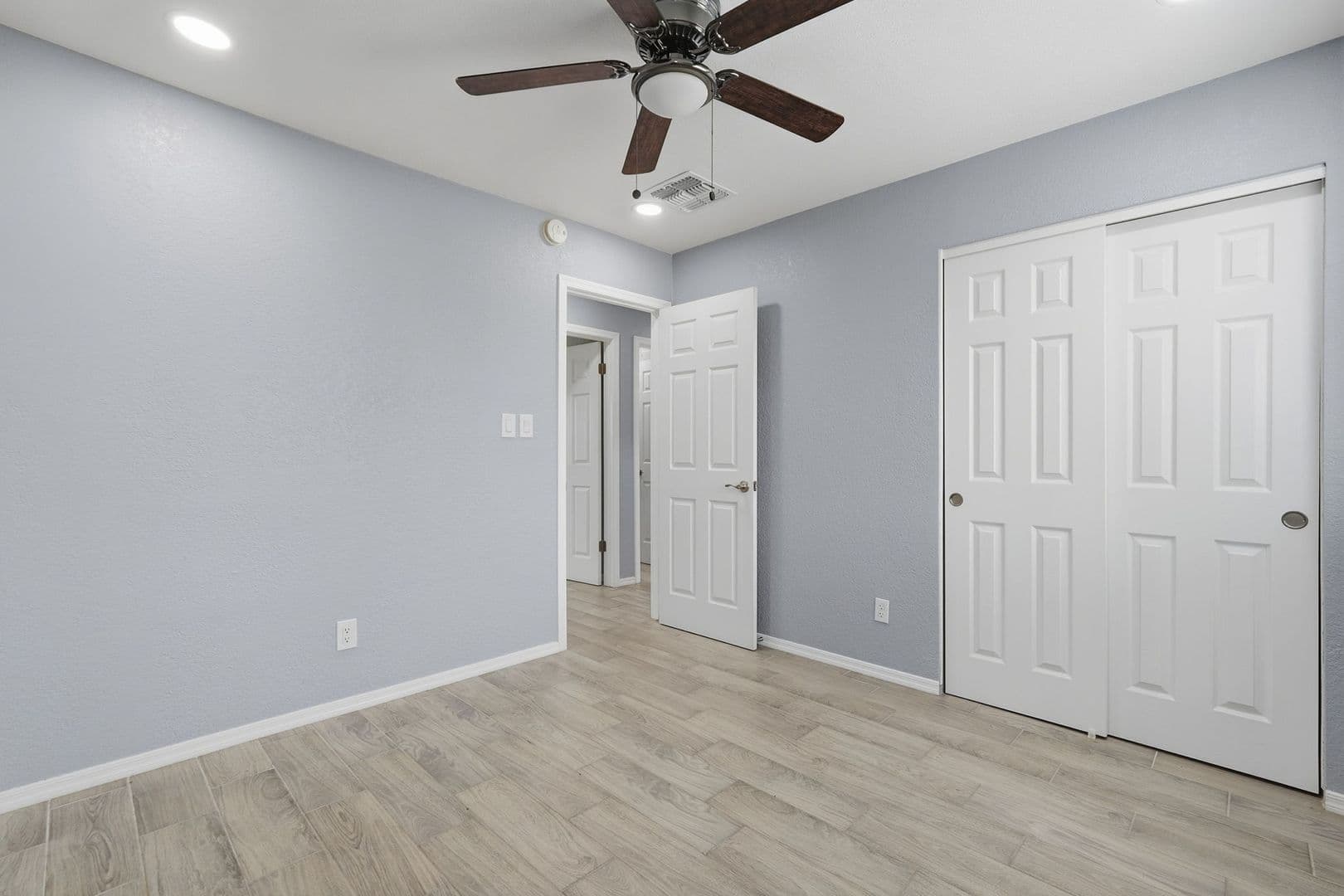 Phoenix House: 2934 N 79th Ln