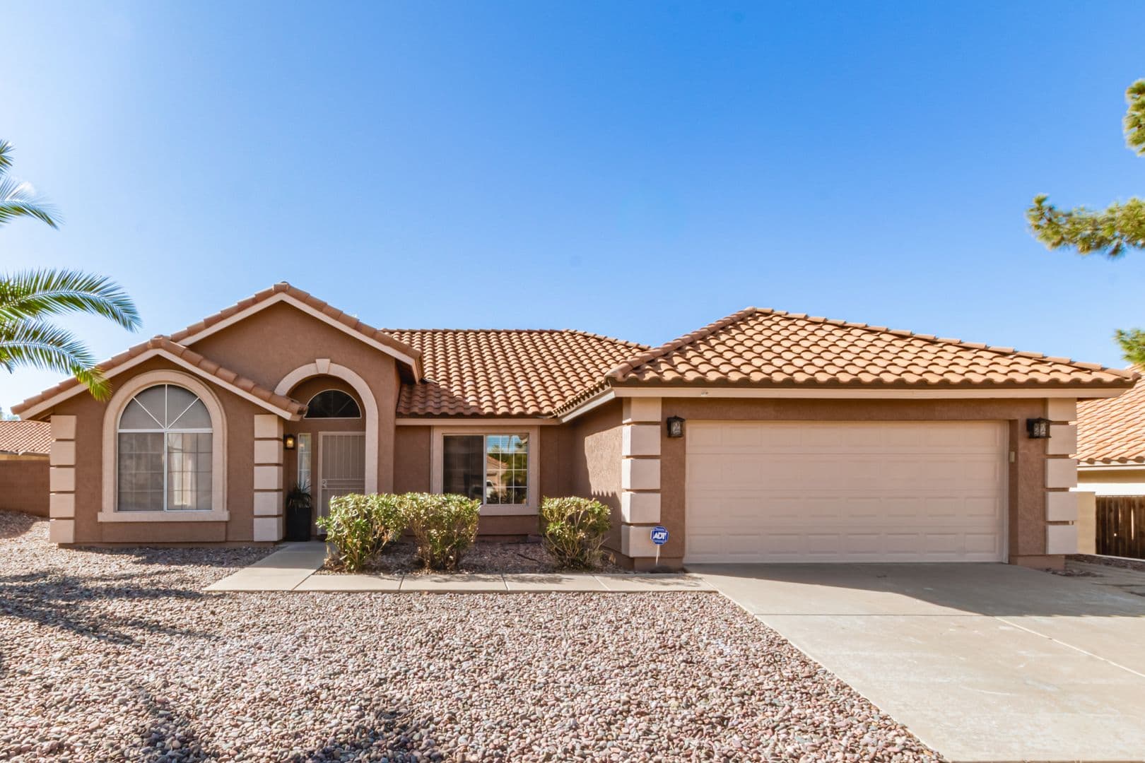 Mesa House: 6601 E Presidio St