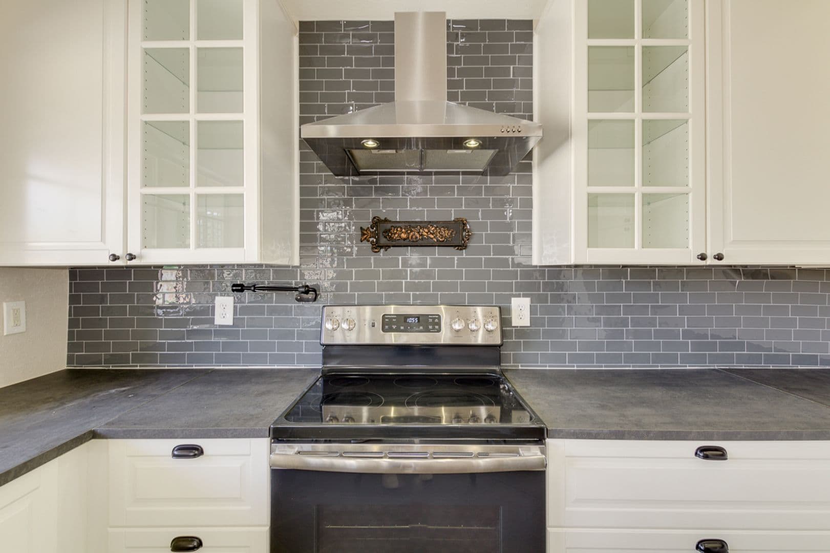 Gilbert House: 4314 E Juanita Ave