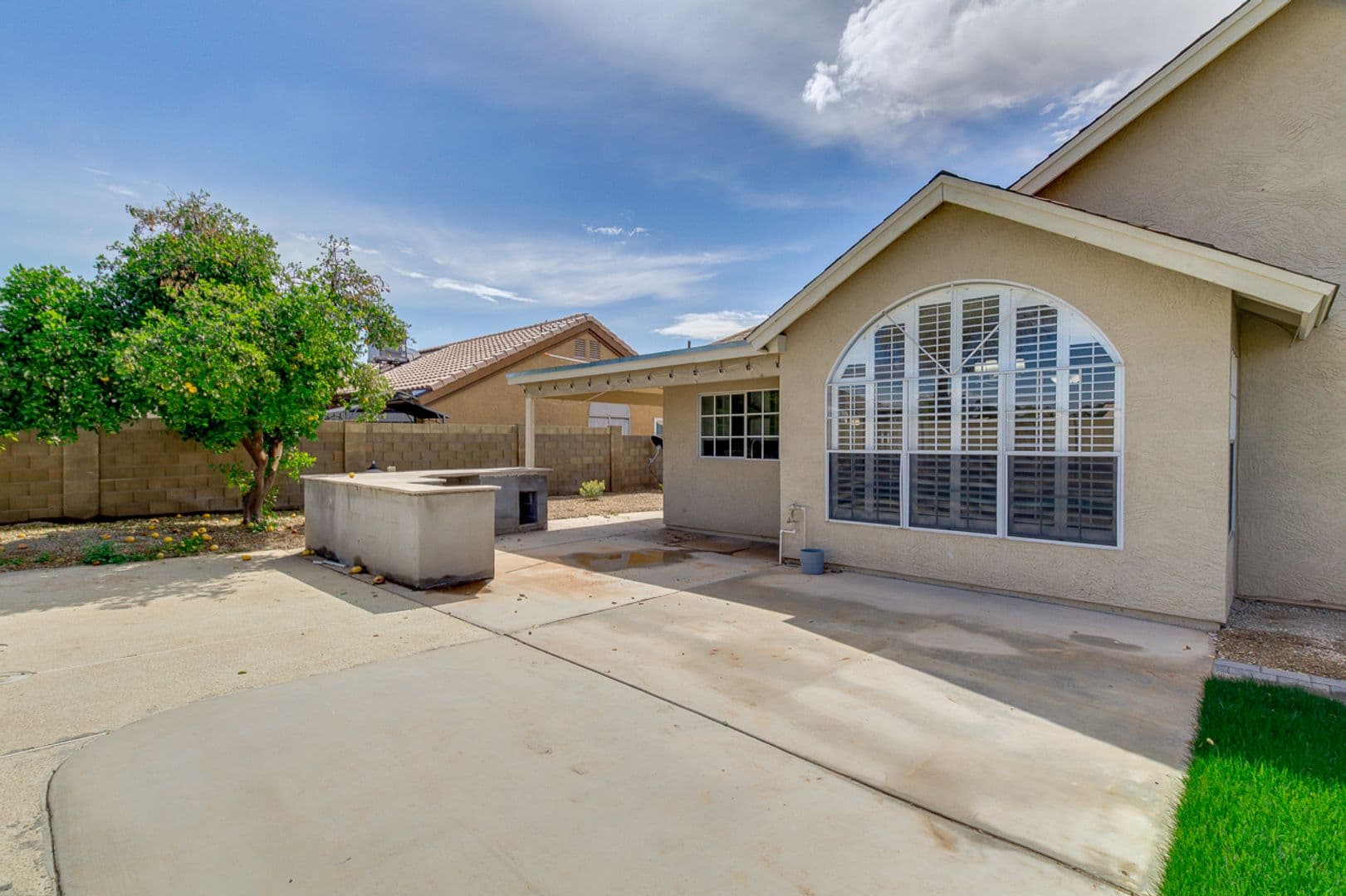 Gilbert House: 4314 E Juanita Ave