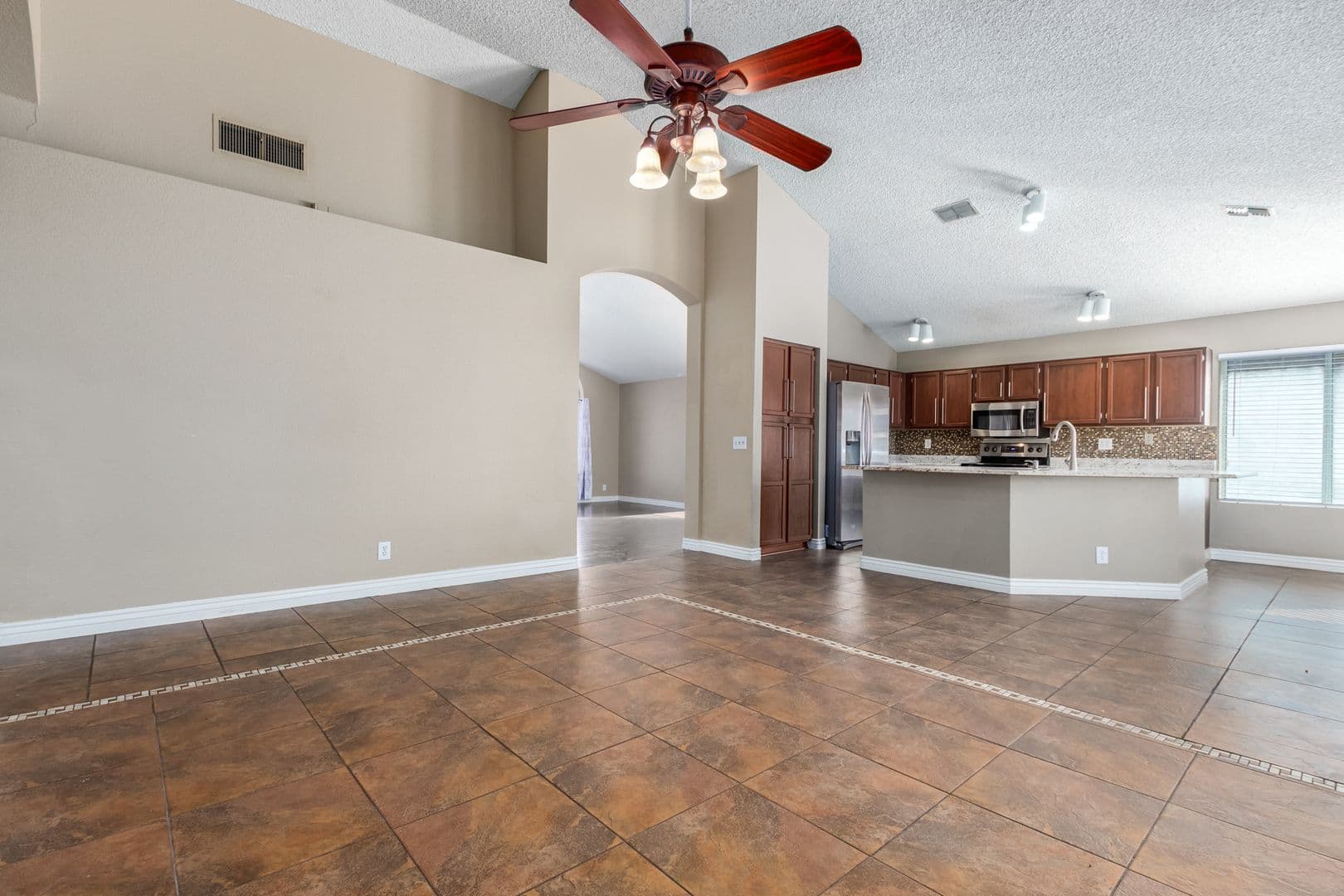 Mesa House: 6601 E Presidio St