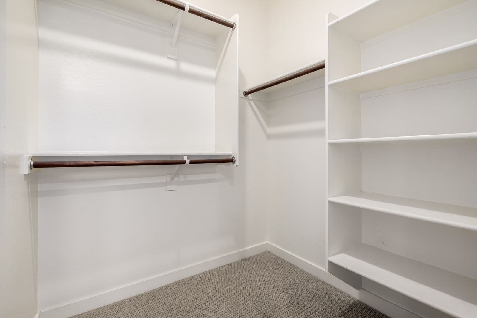 Gilbert Apartment: 2720 S Decatur Dr