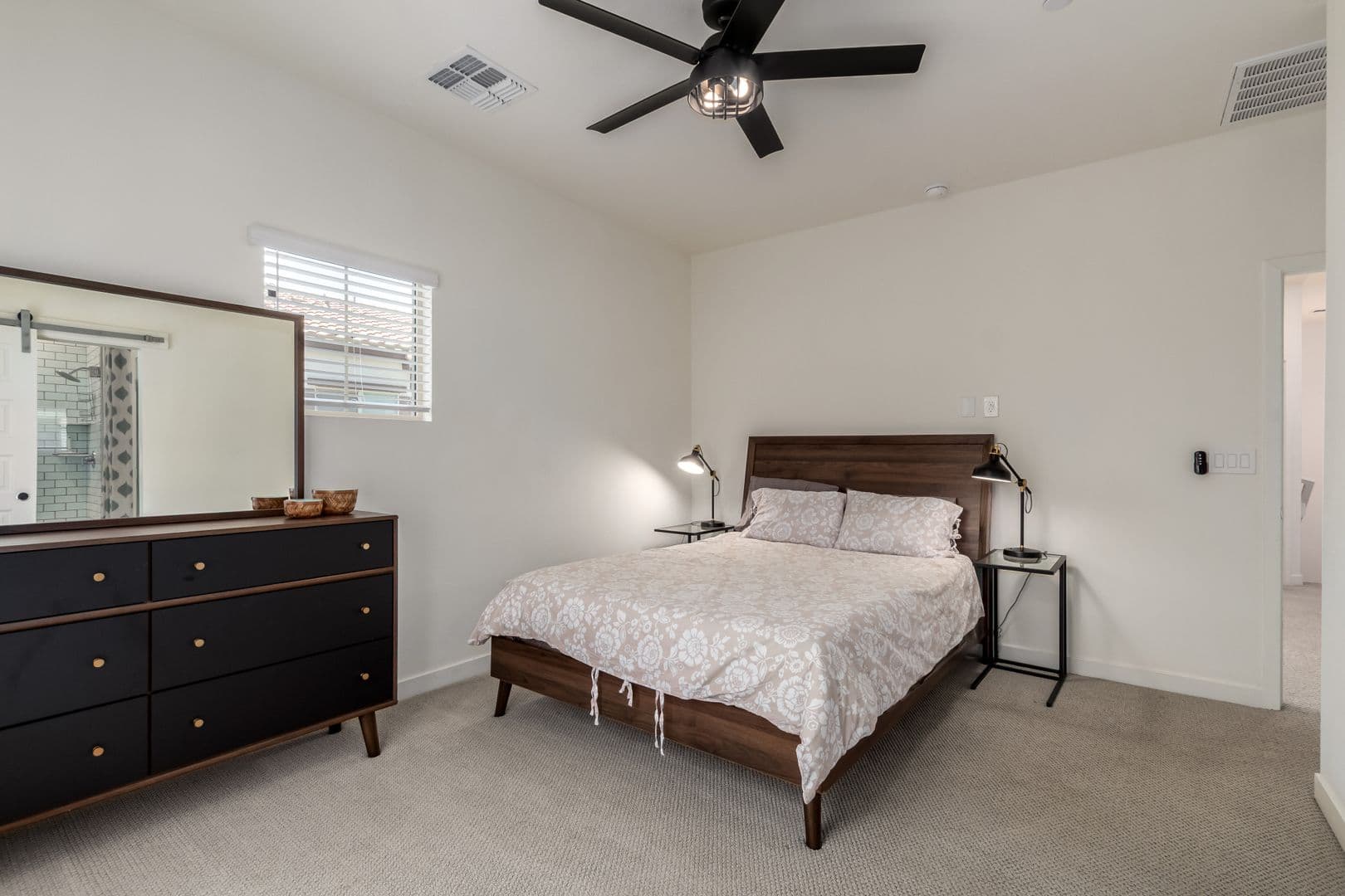 Gilbert Apartment: 2720 S Decatur Dr
